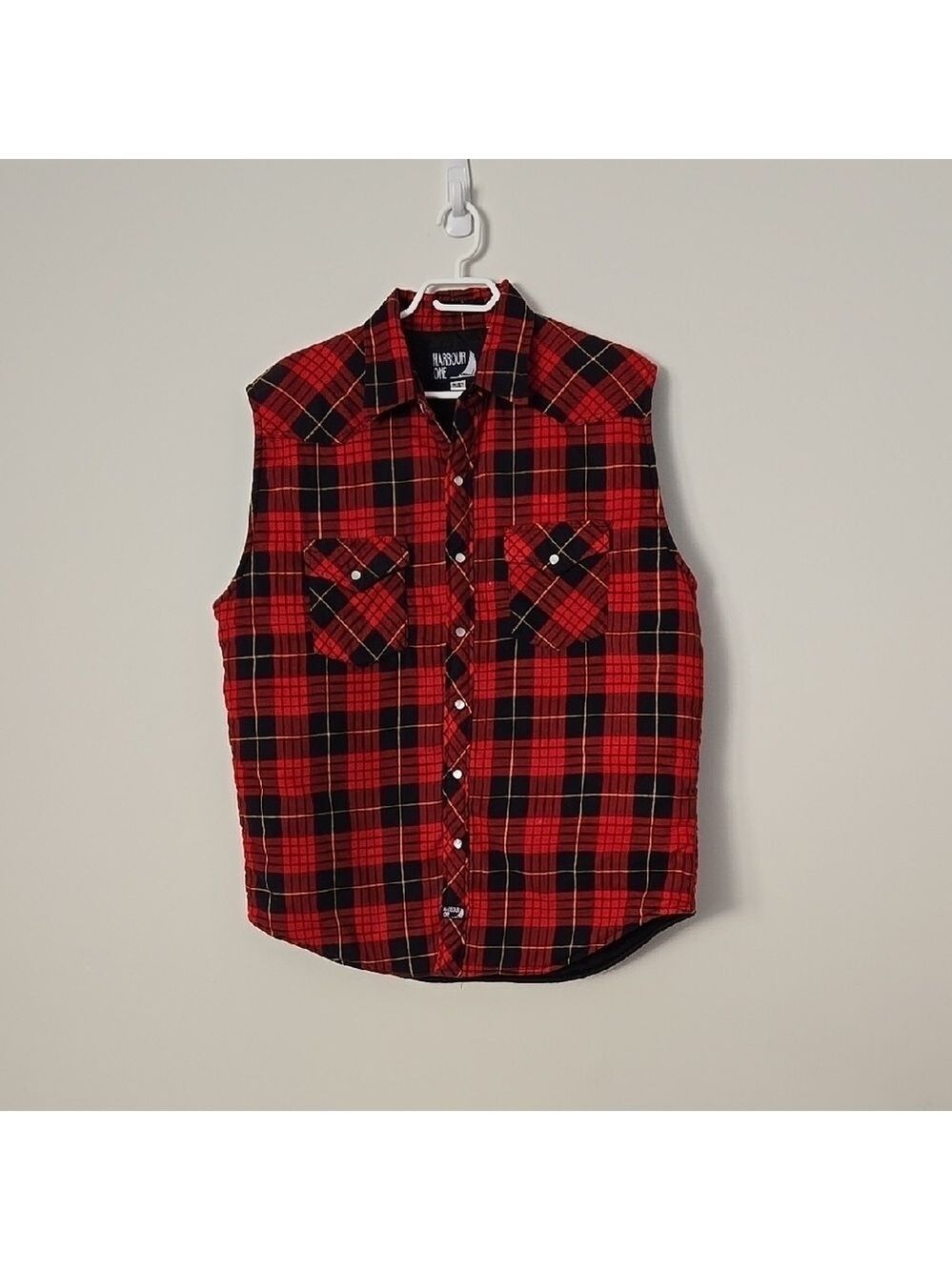 Retro Red and Black Plaid Sleeveless Quilted Chore Vest
